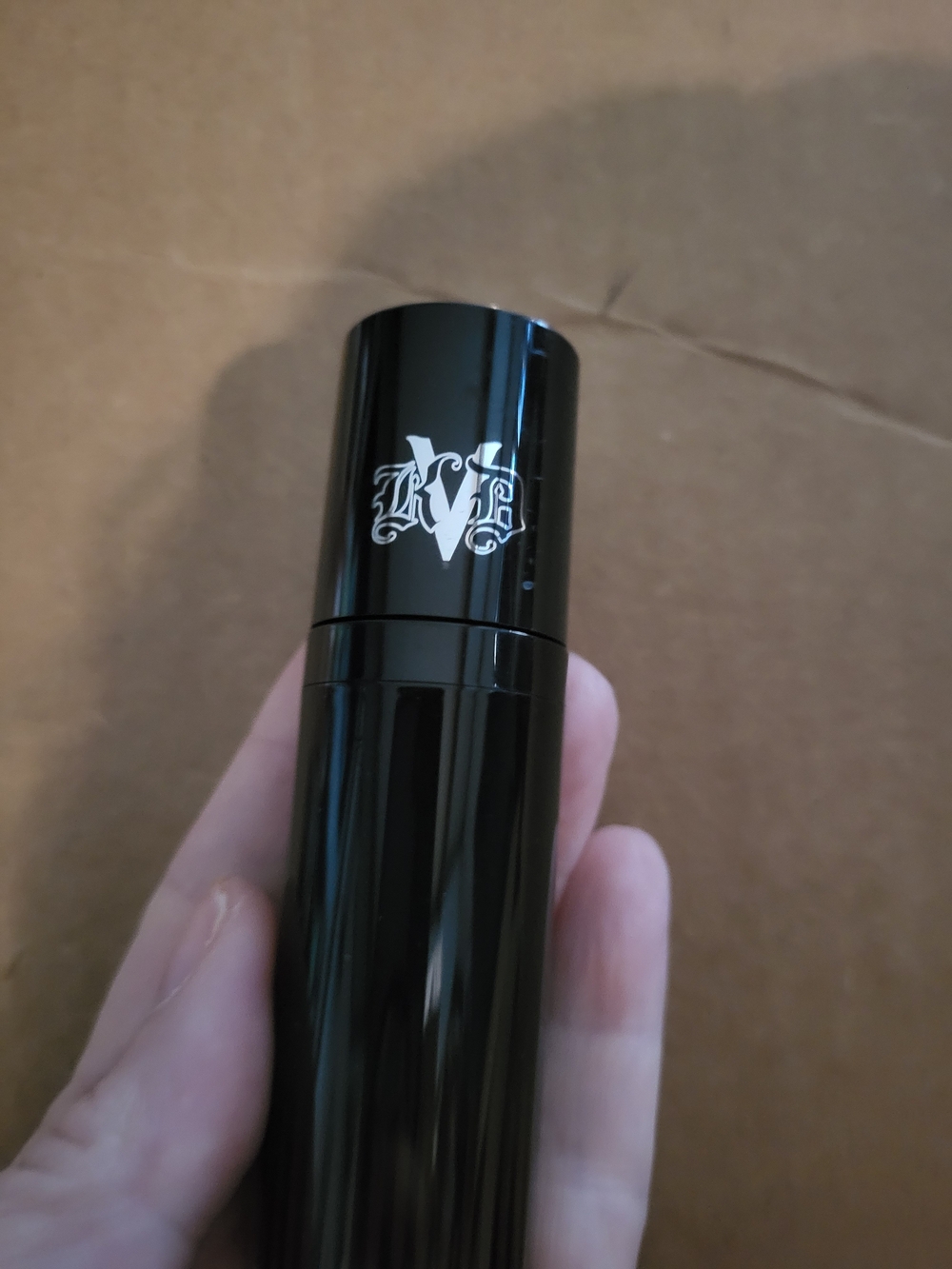 Kat Von D  Concealer Medium Tan